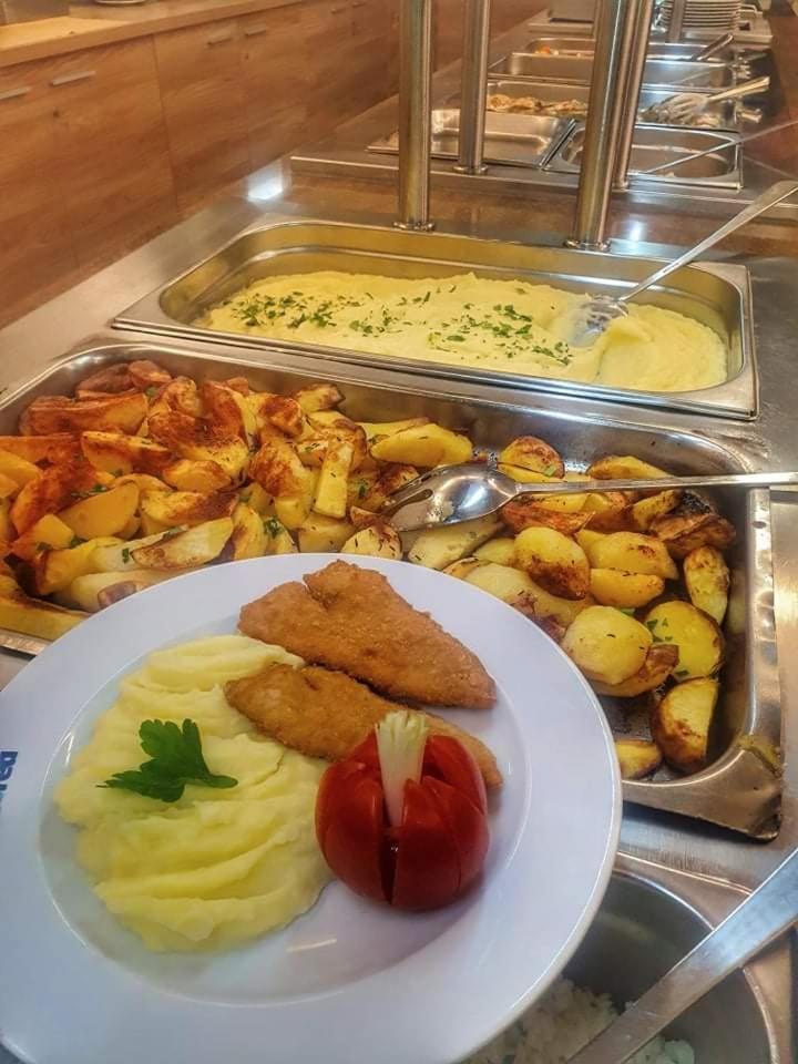 Hotel Sorea Uran Tatranska Lomnica Bagian luar foto