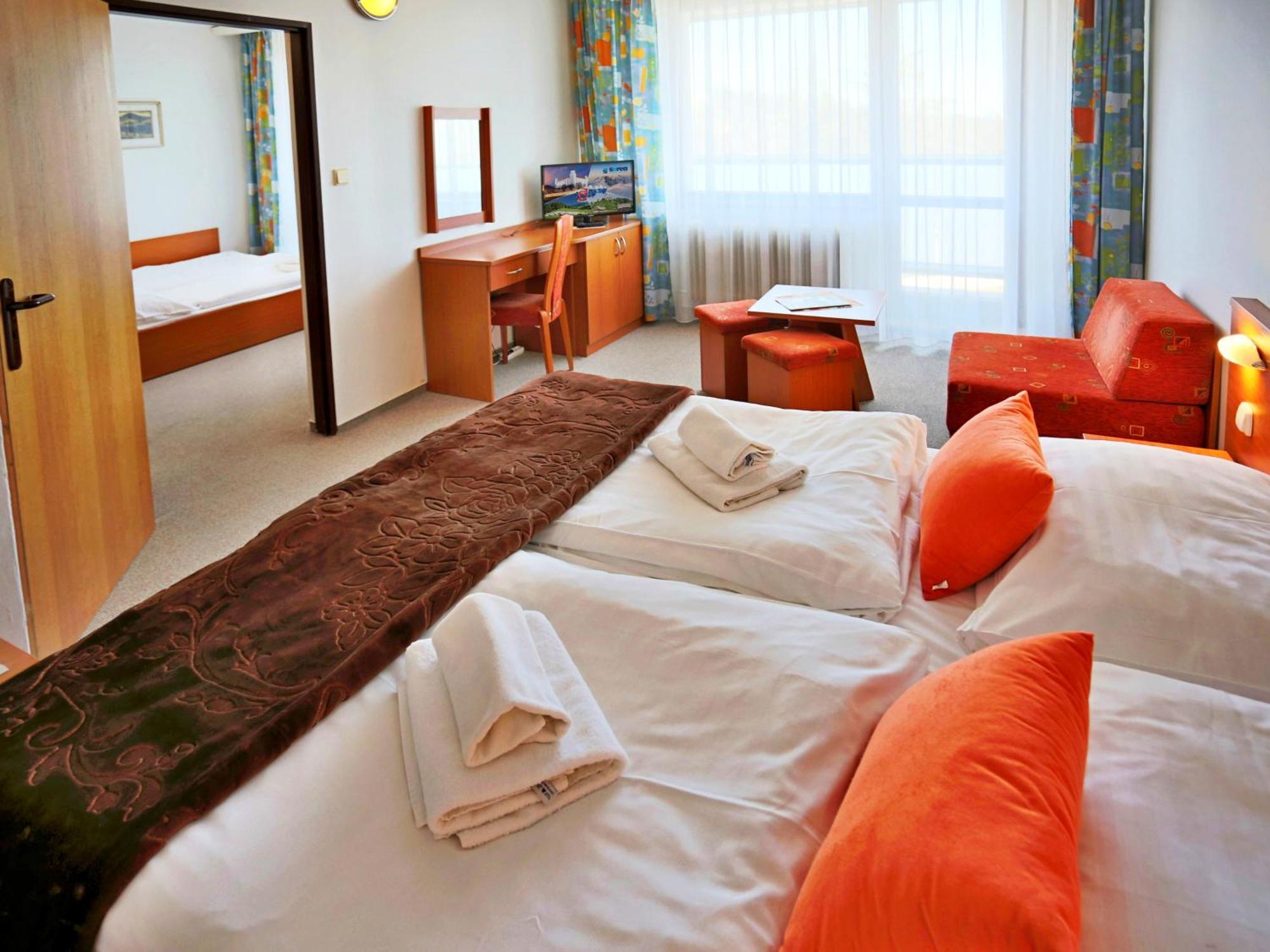Hotel Sorea Uran Tatranska Lomnica Bagian luar foto
