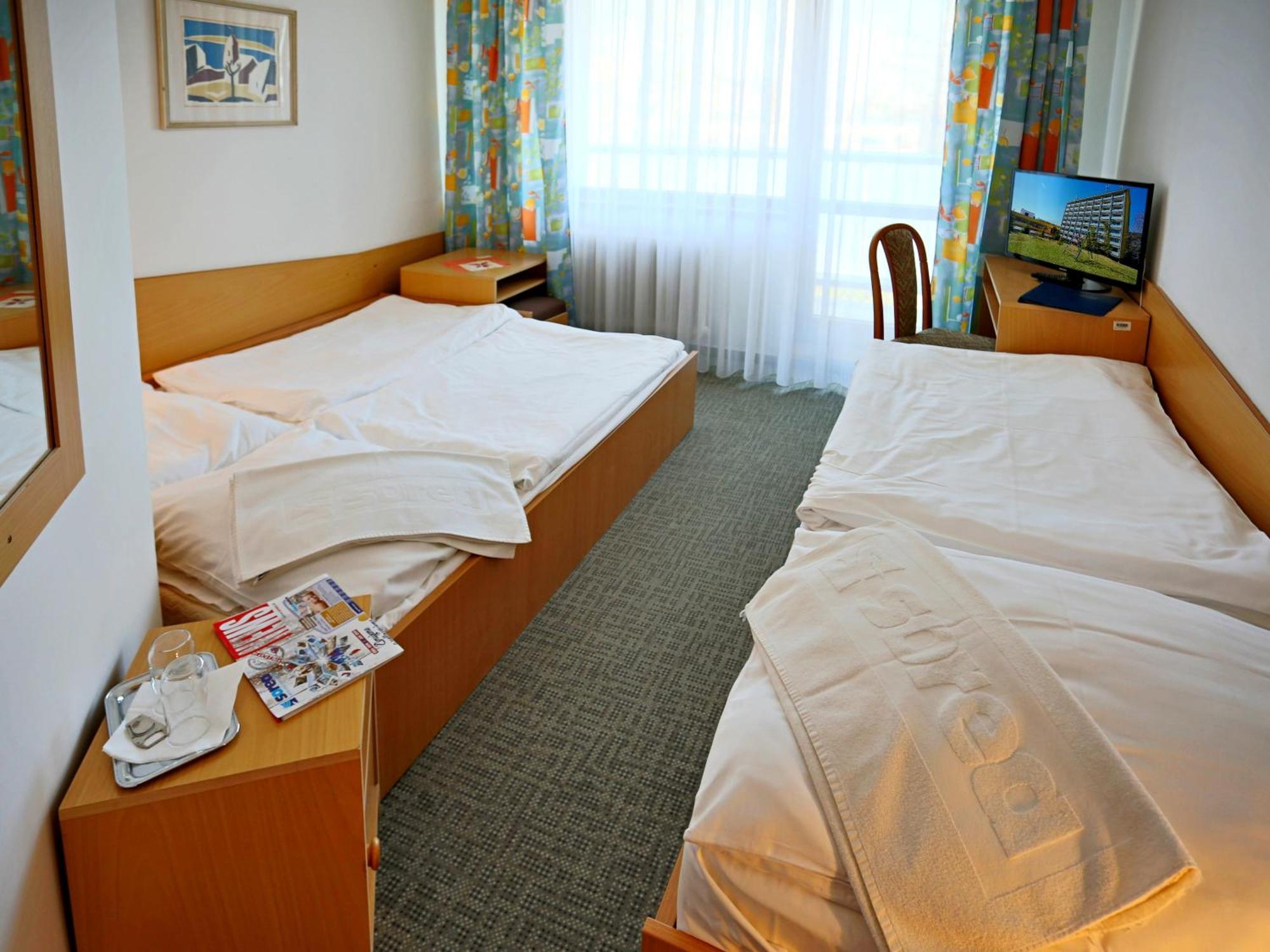 Hotel Sorea Uran Tatranska Lomnica Bagian luar foto