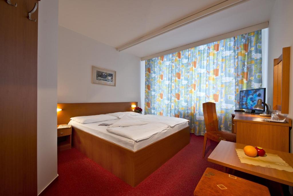 Hotel Sorea Uran Tatranska Lomnica Ruang foto